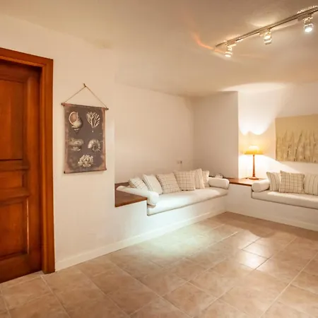 Vila Magnolia Bliss Calm & Cozy Villa, Sani